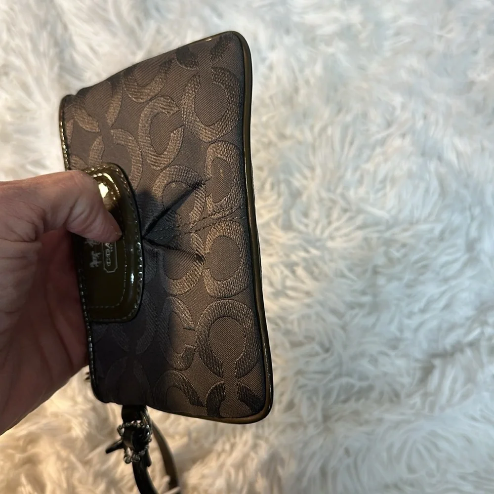Coach OP Art Wristlet Pouch Wallet Clutch